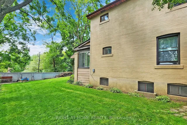 Additional image 30 of 1 Edgebrook Dr