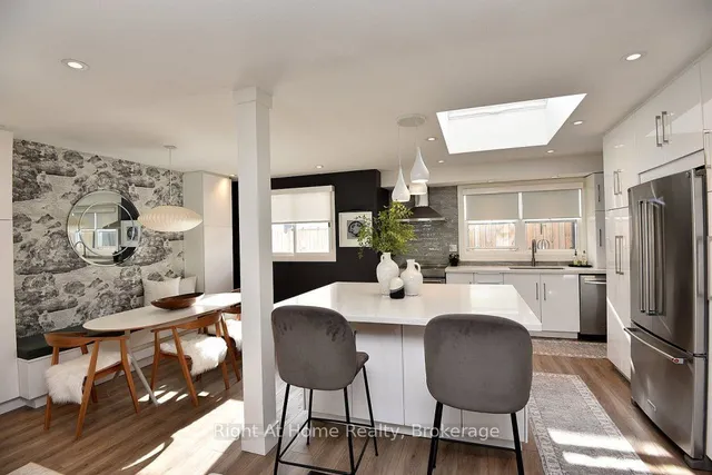 Additional image 26 of 672 Montego Cres