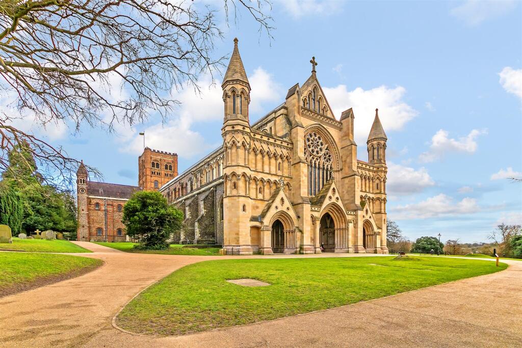 Additional image 9 of The Oaks, St. Albans