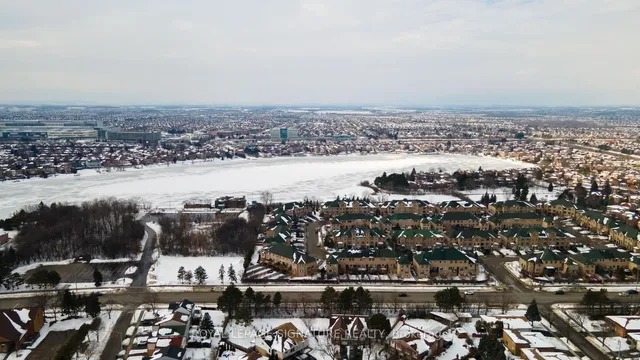 Additional image 26 of 26 Provincial Pl