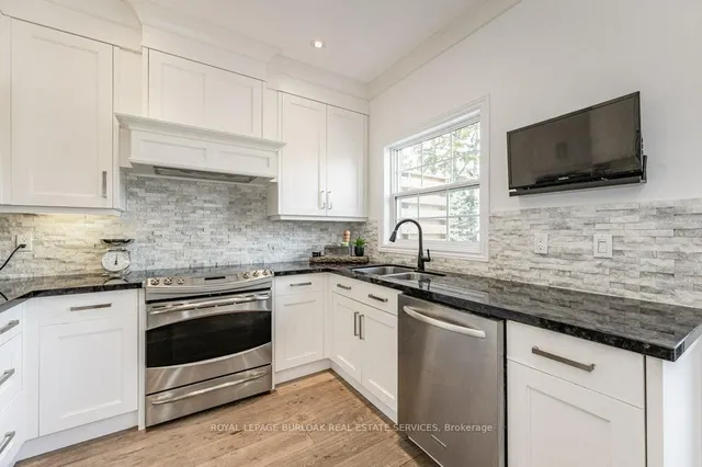 Additional image 16 of 1061 North Shore Blvd Unit 5