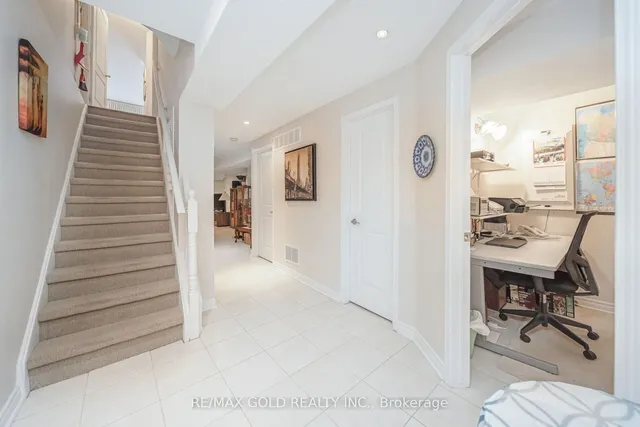 Additional image 22 of 10 Pauline Cres Unit 2