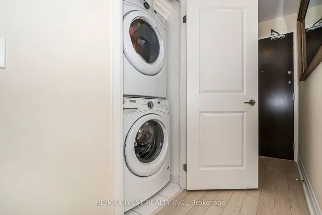 Additional image 20 of 15 Zorra St Unit 605