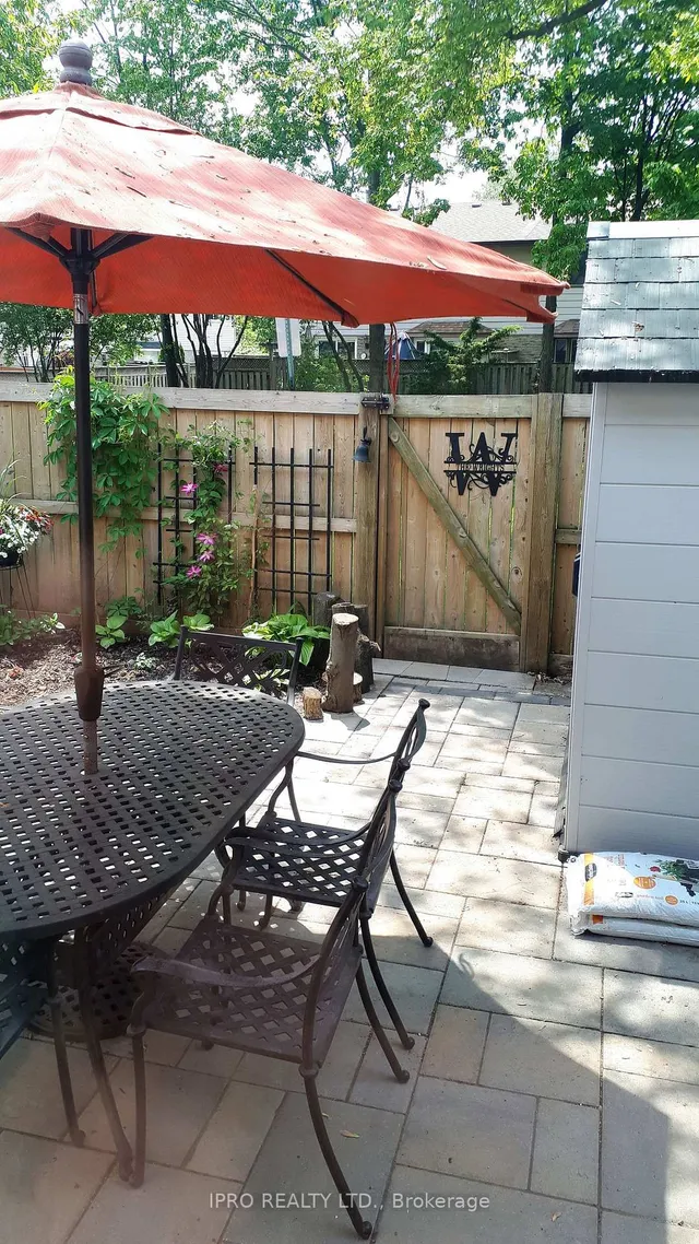Additional image 36 of 1550 Grosvenor St Unit 32