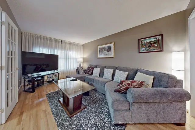 Additional image 3 of 8 Cochrane Ave