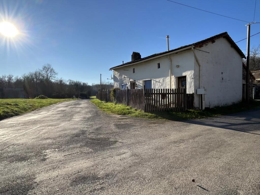 Additional image 2 of Poitou-Charentes, Deux-Sèvres, Caunay, France