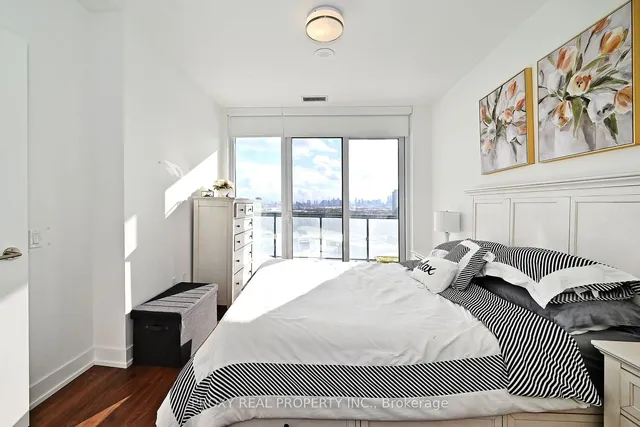 Additional image 25 of 20 Inn On The Park Dr Unit 833