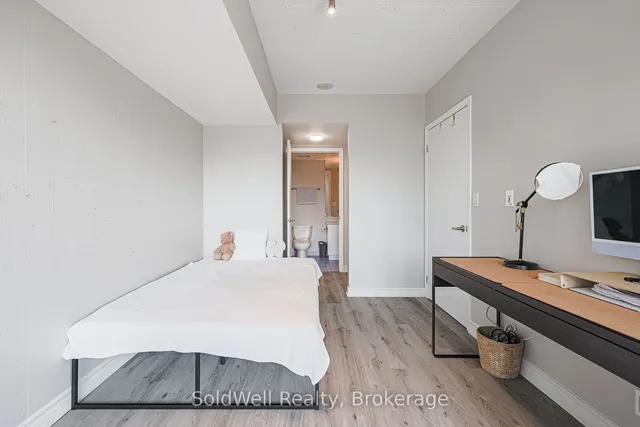 Additional image 29 of 22 Wellesley St Unit 2101