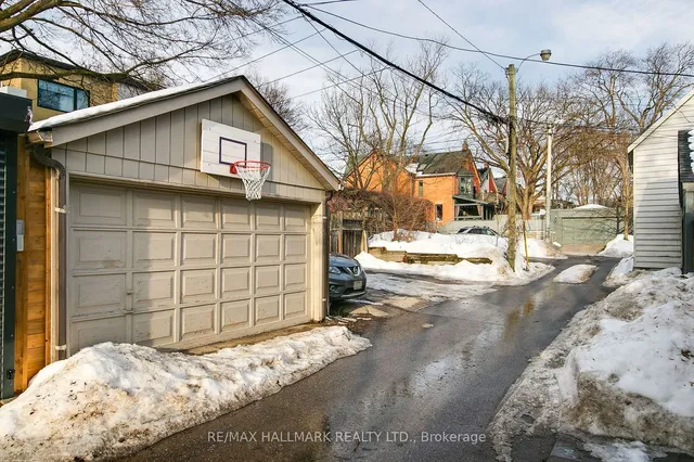 Additional image 33 of 223 Bain Ave