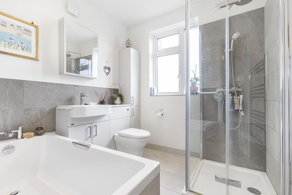 Additional image 18 of Green Lane, St. Albans, Hertfordshire, AL3