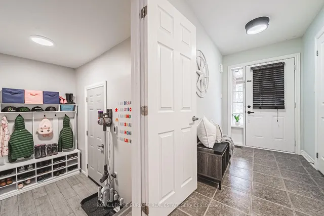 Additional image 5 of 10 Pumpkin Pass Unit 32