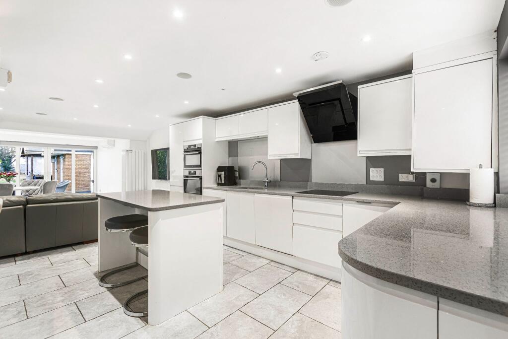 Additional image 2 of Welham Manor, Welham Green, AL9