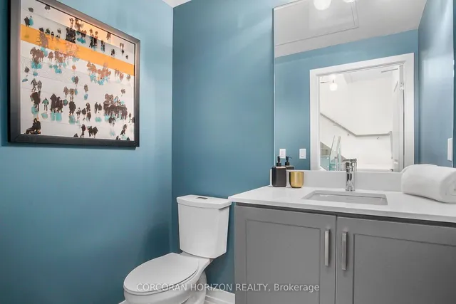 Additional image 19 of 55 Duke St Unit 423