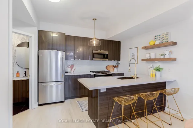 Additional image 4 of 150 Broadview Ave Unit 21