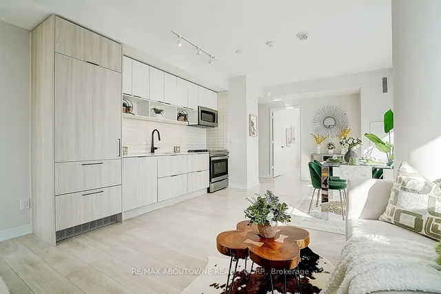 Additional image 18 of 180 Mill St Unit S808