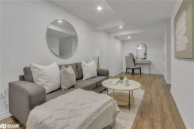 Additional image 40 of 332 Prosser Cir