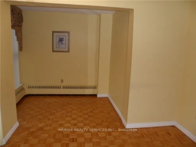 Additional image 7 of 4689 Jane St Unit 409