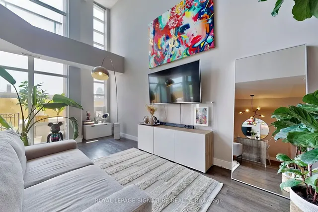 6 Pirandello St Unit TH10