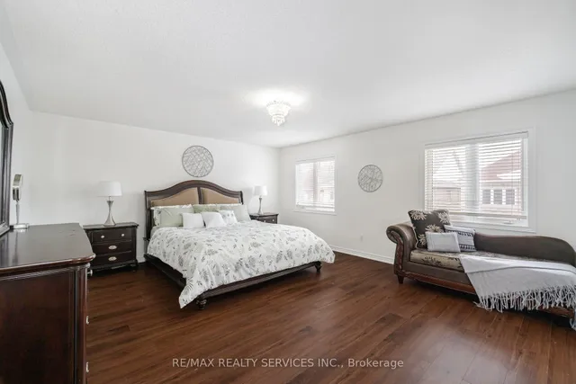 Additional image 27 of 71 Vanderpool Cres