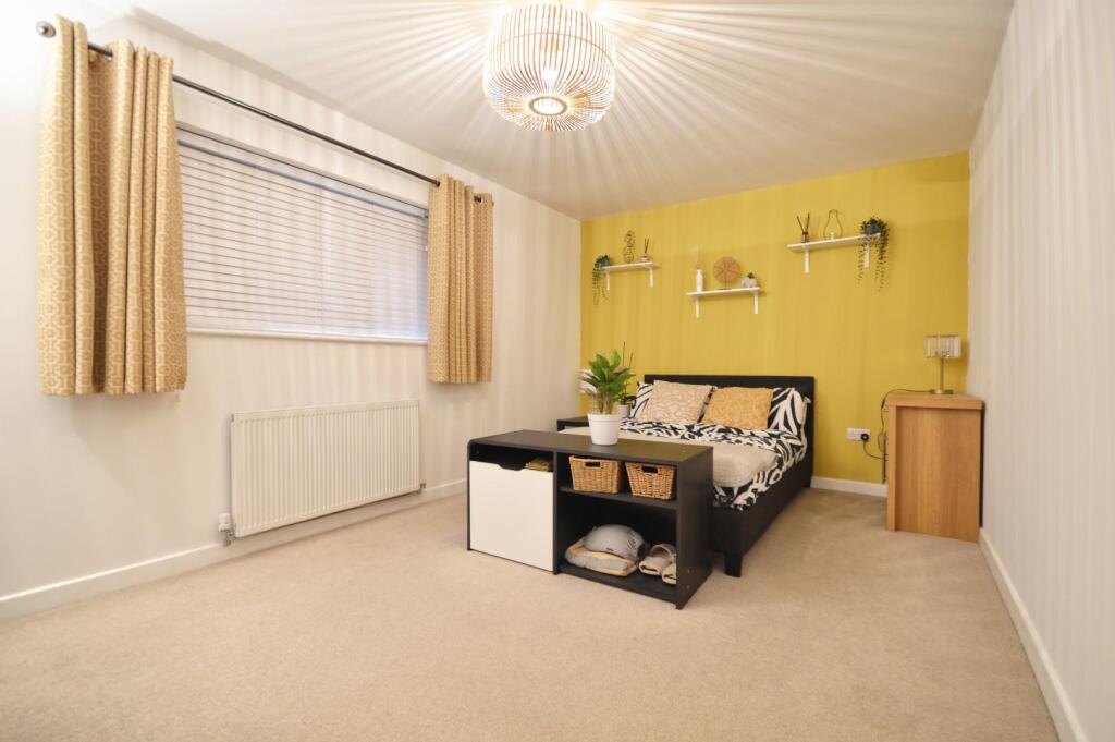 Additional image 11 of Hillview Close, Kingswood