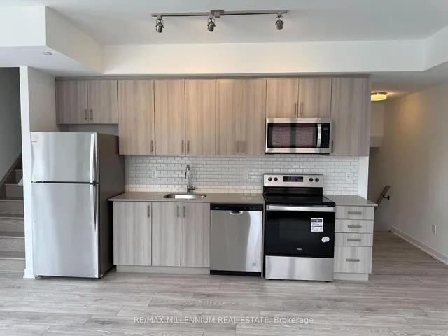 Additional image 11 of 4017 Hickory Dr Unit 16