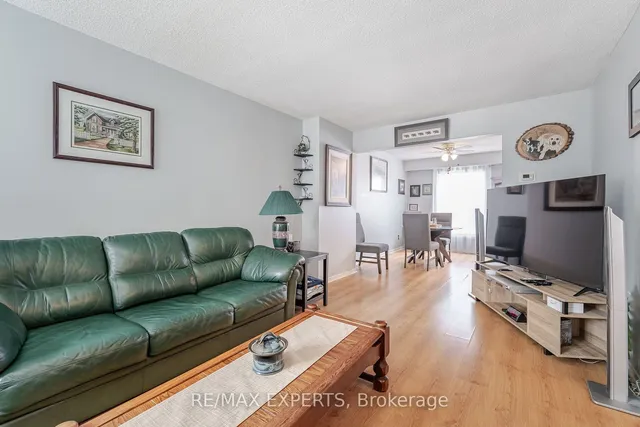 Additional image 10 of 28 Traverston Crt