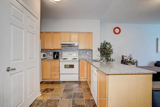 Additional image 12 of 228 Queens Quay Unit 1710