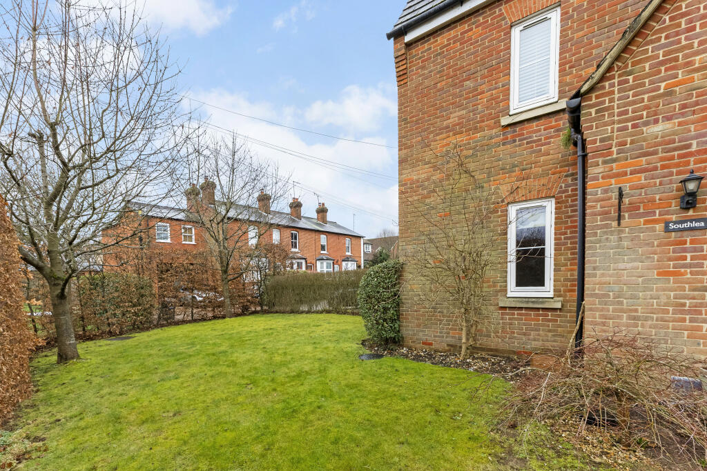 Additional image 8 of East Lane, Wheathampstead, AL4