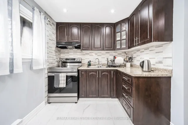 Additional image 25 of 35 Briar Path