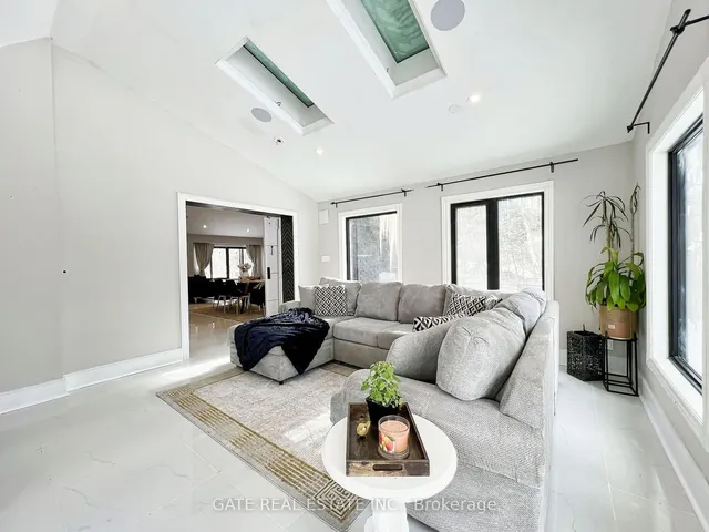 Additional image 15 of 6660 APPLEBY Line