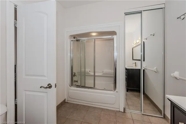 Additional image 29 of 76 Woolwich St Unit 7