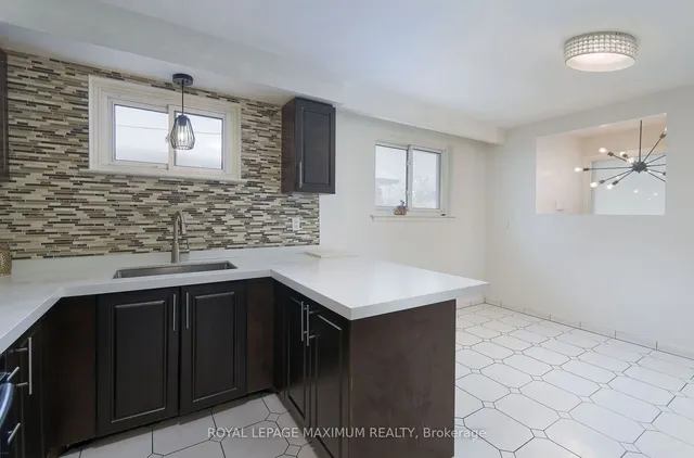 Additional image 9 of 248 Hullmar Dr