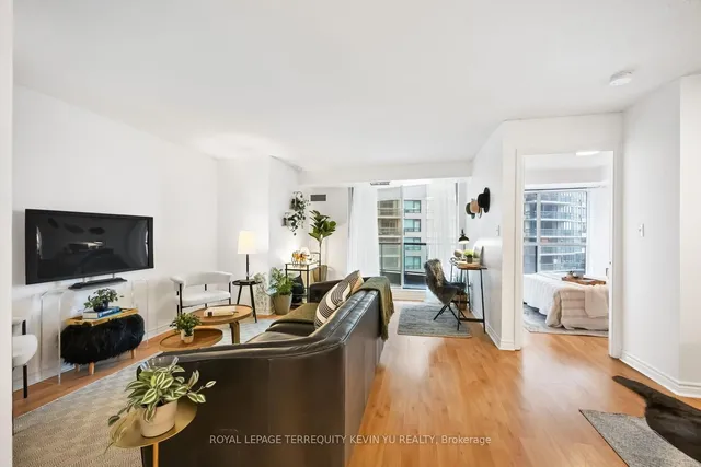 Additional image 5 of 7 Lorraine Dr Unit 609