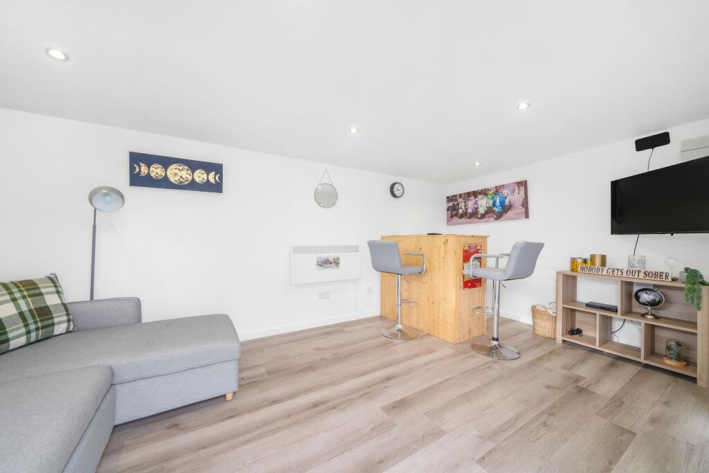 Additional image 16 of Village Way, Beckenham, BR3