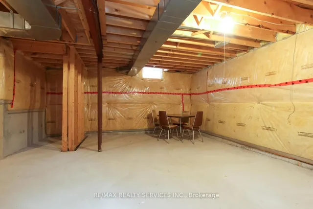 Additional image 33 of 83 Starhill Cres