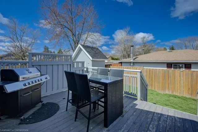 Additional image 33 of 51 Rossford Cres