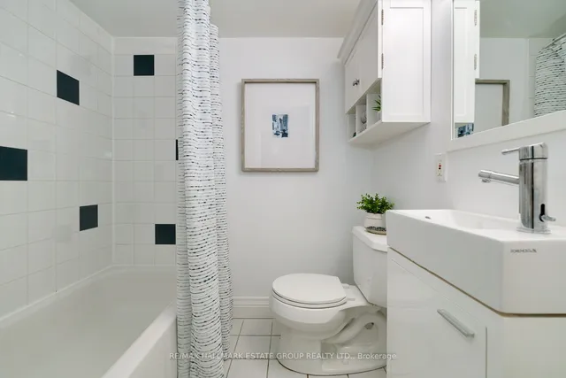 Additional image 39 of 9 Valhalla Blvd