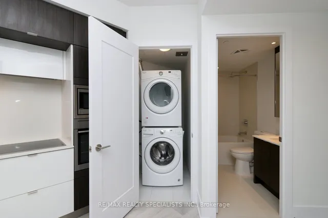 Additional image 17 of 1 Edgewater Dr Unit 313