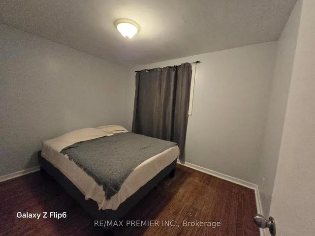 Additional image 16 of 16 Tampa Terr