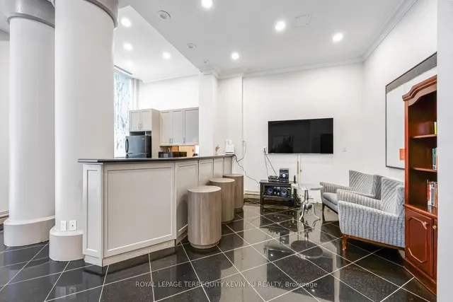 Additional image 37 of 7 Lorraine Dr Unit 609