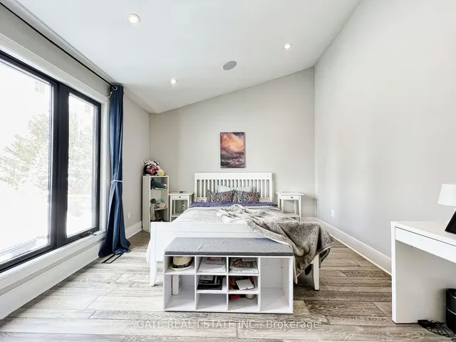 Additional image 32 of 6660 APPLEBY Line