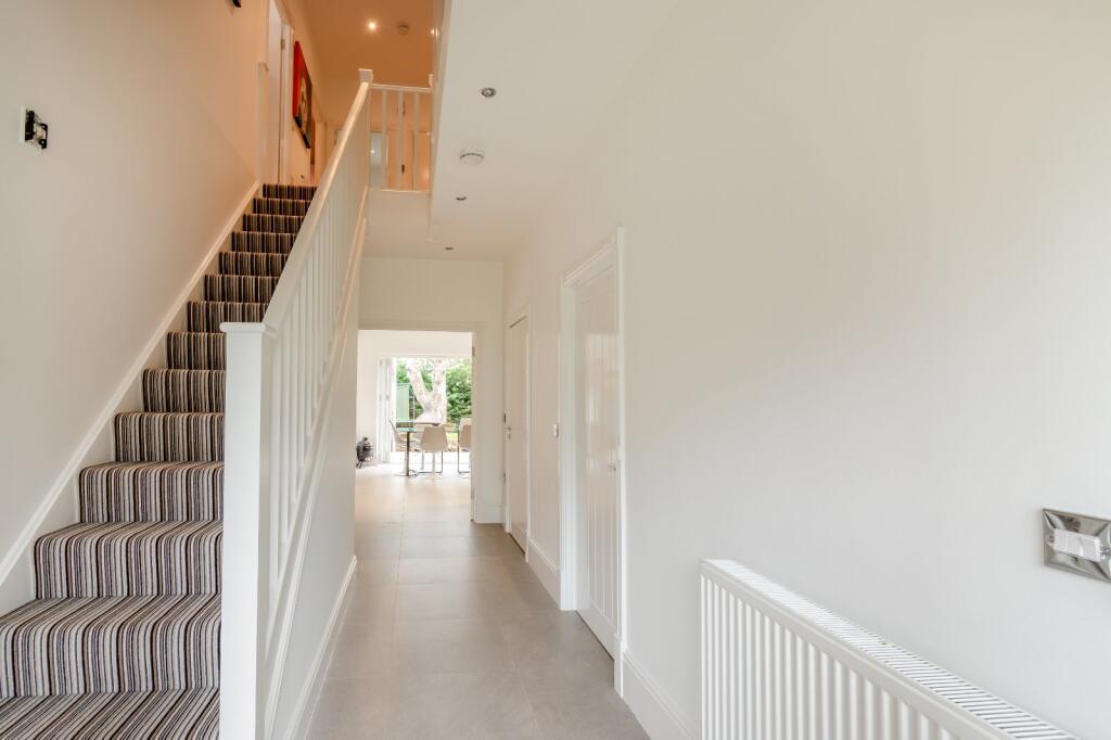 Additional image 5 of Farm Crescent, Napsbury Park, St. Albans, Hertfordshire