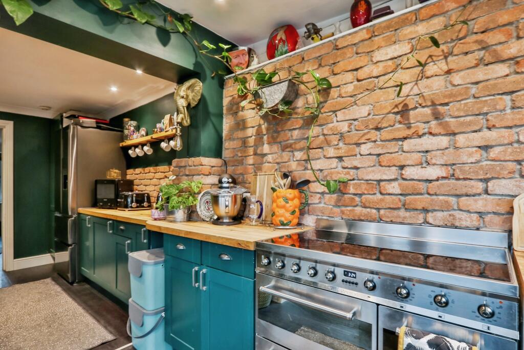 Additional image 5 of Braishfield Gardens, THROOP, Bournemouth, Dorset, BH8