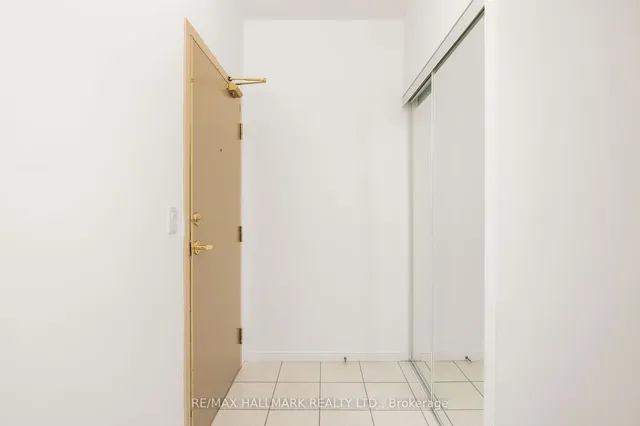 Additional image 16 of 909 Bay St Unit 709