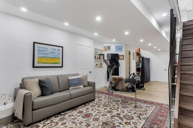 Additional image 33 of 193 Wright Ave