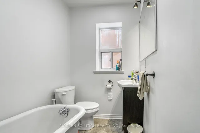 Additional image 24 of 2 Rockwell Ave