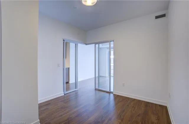 Additional image 23 of 5 Wellington St Unit 1505