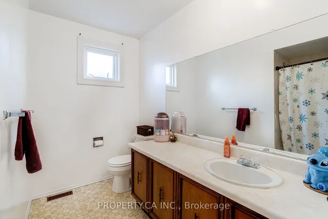 Additional image 3 of 42 Wildercroft Ave