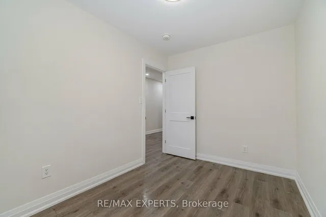 Additional image 24 of 154 Sheldon Ave