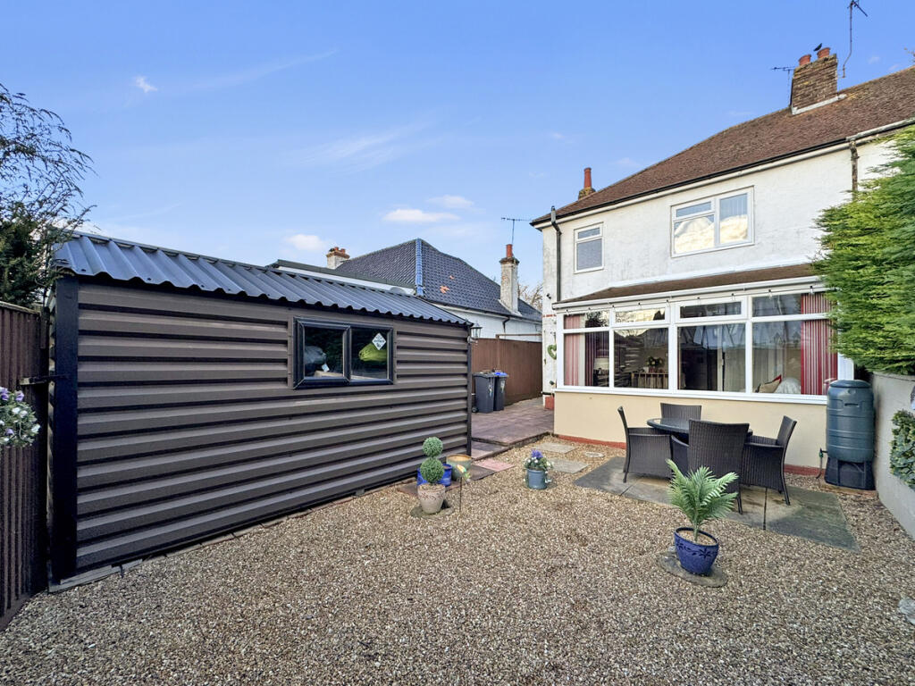 Additional image 18 of Manor Road, Lancing, BN15